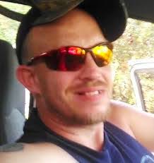 Samuel Amos's Instagram, Twitter & Facebook