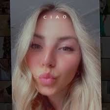 Felicity Davis (@felicitydavis1)