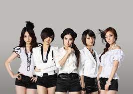 1st Generation K Pop Girl Groups Kara Girls Generation Wonder Girls How Are They Doing More Http Www Kpopstarz Kpop Girls Girls Generation Pop Fashion