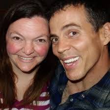 Mindy Crouse's Instagram, Twitter & Facebook