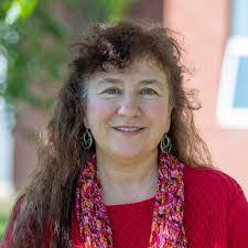 Laura Mallett's Instagram, Twitter & Facebook