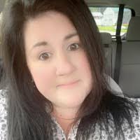 Kasey Sidwell's Instagram, Twitter & Facebook