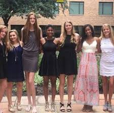 Guinness récords le otorgó ese reconocimiento a la estadounidense maci currin, sin embargo lo que pocos saben es cómo vive a diario. 8 Longest Legs Maci Currin Ideas Tall Women Legs Tall People