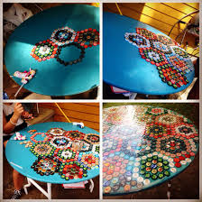 Bottle Cap Project 750 Bottle Caps Hot Glued To Salvaged Table In Geometric Pattern One Gallon Of Resin Took About 10 Hours Kronkorken Korken Muster