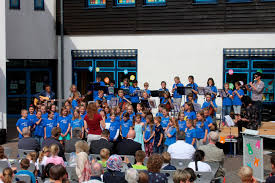 Mein name ist maja jonscher, und ich freue mich, das team der schulverwaltung der schule obersiggenthal seit dem 1. Grundschule Am Hasenberg In Neu Anspach Feiert 20 Jubilaum