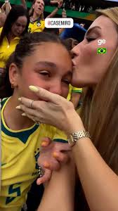 Esposa de Casemiro comemora gol de empate do Brasil