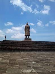 Patung monumen jenderal sudirman dibangun dan diresmikan oleh presiden susilo bambang yudhoyono pada 15 desember 2008 silam. Destinasi Wisata Monumen Jenderal Sudirman