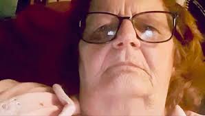 Mientras yo tenga hambre a mí no me hace reír es nadiee!!