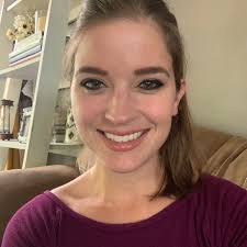 Sarah Lenhart's Instagram, Twitter & Facebook