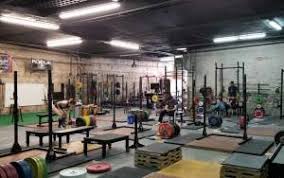Get the best gym flooring for garage gym use and you won't regret it. A Comprehensive Guide To Gym Flooring Breaking Muscle