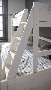Essendo sviluppati in altezza e su di un'unica parete gli arredi hanno un ingombro ridotto e un volume compatto, sono dunque perfetti per. Letto Family Lifetime Letto Castello Con Letto Per 3 Bimbi