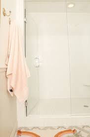 Tell us about your project our team of radiant experts is ready. I Can T Pinpoint What S Not Working In Greta S Bathroom Chris Loves Julia