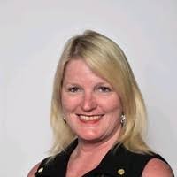 Amy Lueders's Instagram, Twitter & Facebook