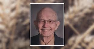 Dylan Broxterman's Instagram, Twitter & Facebook