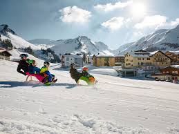 Herzlich willkommen im autofreien naturparadies stoos. Kinderregion Stoos