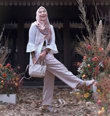 Untuk berpenampilan menarik tidak hanya diperlukan tampak luar saja. 7 Cara Berhijab Simpel Dan Elegan Mudah Untuk Dicoba Merdeka Com