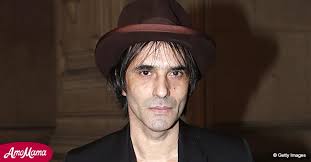 He is an actor and writer, known for chien (2017), i always wanted to be a gangster (2007) and nouvelle de la tour l (2001). Marie Trintignant Comment Samuel Benchetrit A Explique A Son Fils Le Deces De Sa Mere