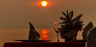 Ein Essen Am Warmen Sand Mit Sonnenuntergang In Der Karibik In 2020 Karibik Karibik Meer Riviera Maya