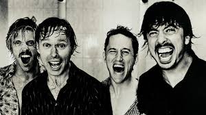 Best of you is a song by american alternative rock band foo fighters, released as the lead single from the band's fifth studio album, in your honor (2005). Vuelven Foo Fighters Hablatumusica