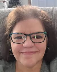 Donna Knepper's Instagram, Twitter & Facebook