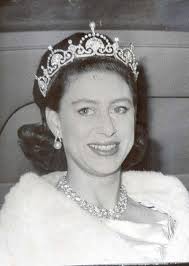 Queen Mary's Pearl and Diamond Rivière