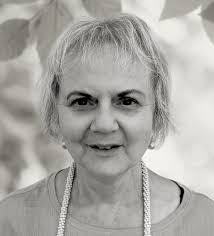 Michele Perri's Instagram, Twitter & Facebook