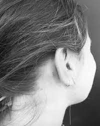 46 Small Tattoos Even The Most Needle Shy Can T Resist Glamour Celebrity Tattoos Small Tattoos Tattoo Behind Ear