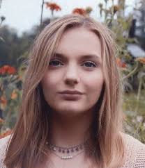 Sixteen girls in contest to be Persimmon Festival Queen