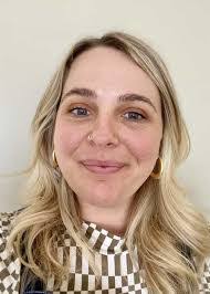 Nicole Collins's Instagram, Twitter & Facebook