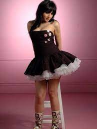 صور مغرية للفنانة ساندي جديد صور اغراء ساندي 2011 celebrities female little black dress fashion