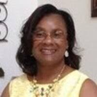 Rosalind Mcleod's Instagram, Twitter & Facebook