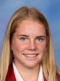 Libby Warner's Instagram, Twitter & Facebook