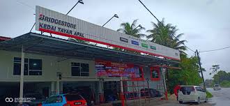 Jika tak tahu, boleh waze jer 'casumina shah alam'. Selesai Sudah Banner Promosi Kedai Tayar Apal Ketereh Facebook