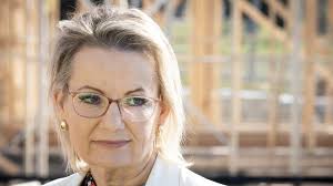 Tony Abbott tribute dinner: Wife Margie recovering in hospital