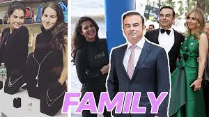 ويبدو أن كارلوس غصن كان يكتسب تدريجيا عداء الموظفين في الشركة، بحيث. Ø¨Ø¹Ø¯ Ø§Ù„Ø­Ø¯ÙŠØ« Ø¹Ù† Ø¯ÙˆØ± Ø²ÙˆØ¬ØªÙ‡ Ø¨ØªÙ‡Ø±ÙŠØ¨Ù‡ ØªØ¹Ø± ÙÙˆØ§ Ø¥Ù„Ù‰ ÙƒØ§Ø±Ù„ÙˆØ³ ØºØµÙ† Ø§Ù„Ø£Ø¨ ÙˆØ§Ù„Ø²ÙˆØ¬ ØµÙˆØ±