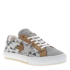 Lorsque vous commencer à obtenir ennuyé à mort avec le décoration, vous pouvez toujours. Baskets Femme Gris Mustang Ccv Mode