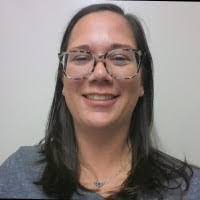 Elizabeth Raynor's Instagram, Twitter & Facebook