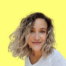 Taryn Lambert's Instagram, Twitter & Facebook