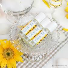 It provides moisturization and nourishment for the nails. Diy Cuticle Oil With Essential Oils To Strengthen Nails Dry Cuticles
