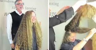 Watch how her hair goes from straight to fabulous. Makeover Guy Cuts Off 1 Meter Of Woman S Hair Response Is Epic