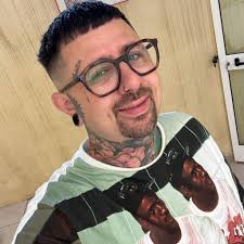 Setting up skateboard grip like before