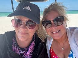 Patti Combs's Instagram, Twitter & Facebook