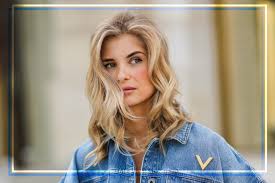 The brand gets praise for the quality and quantity of its product, which boasts low ammonia levels and covers up gray hair remarkably well. The Best Blonde At Home Hair Dye Brands According To Reviews Instyle