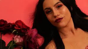 Model: Nikoleta Vaneva