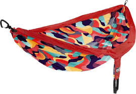 The extra space is there, but how it's used is up to you. Eno Doublenest Printed Hammock Rei Co Op