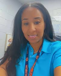 Shay Mays's Instagram, Twitter & Facebook