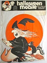 My Vintage 70 S Peck Halloween Mobile Vintage Halloween Vintage Halloween Decorations Halloween Displays