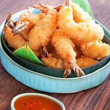 Crevettes Panees A La Noix De Coco Simples Recette Crevette Panee Recette Panais Cuisine Asiatique