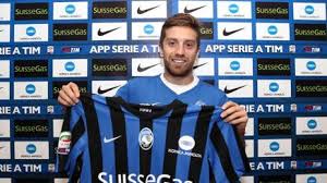 Dopo mesi a cercare di individuarne l'erede, l'anti papu e il dopo papu s'è manifestato con la doppietta in semifinale. Atalanta Gomez In Panchina A Cagliari La Gazzetta Dello Sport