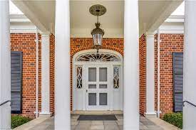 607 Woodland Drive Greensboro Nc 27408 Mls 824134 Estately Building A New Home Woodland Foyer Lighting Fixtures